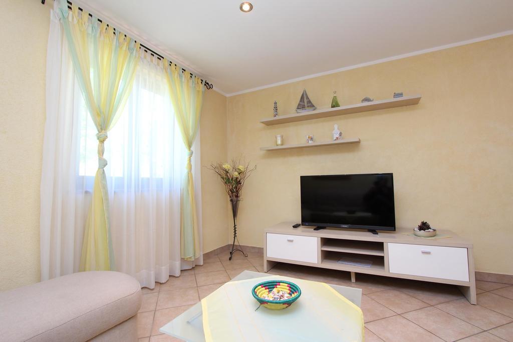 Apartments Pataj Rovinj Bagian luar foto