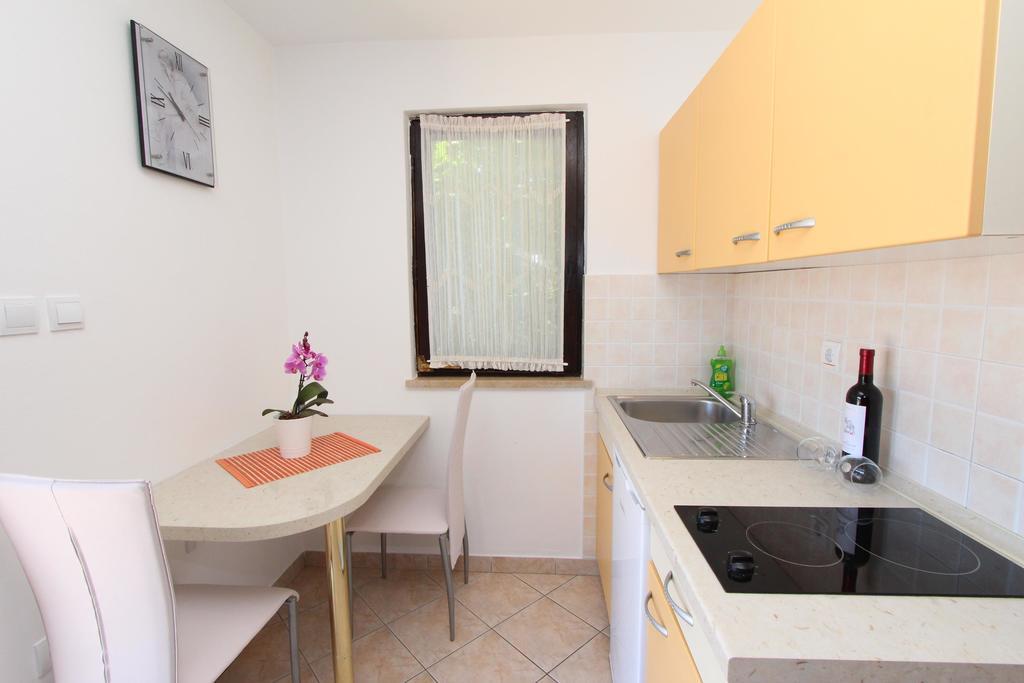 Apartments Pataj Rovinj Bagian luar foto